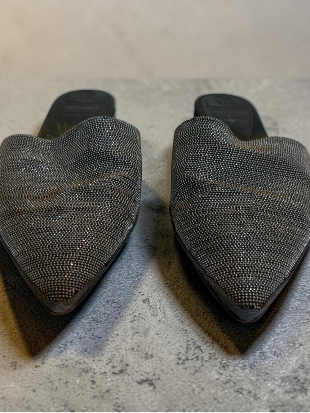 BRUNELLO CUCINELLI Sparkle Pointed Toe Slip-On Flat Mules- silver moneli
